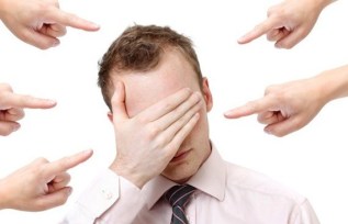 Luke 6 pointing fingers