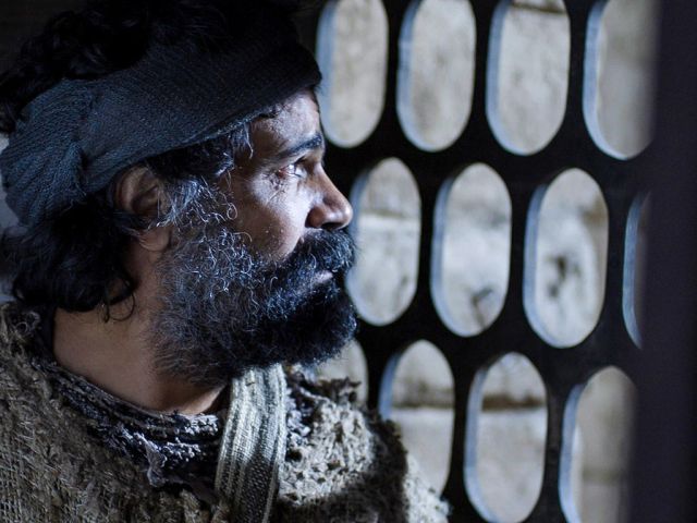 John 18 Peter watches